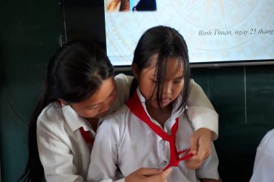 Các hoạt động chào mừng 93 năm ngày thành lập Đoàn thanh niên cộng sản Hồ Chí Minh của Trường Tiểuhọc-Hà Huy Tập  1. Kết nạp Đội đợt 2 cho 5 bạn hs lớp 3. 2. Tổ chức các trò chơi dân gian tại sân trường.